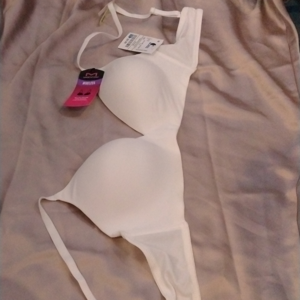maidenform wireless bra 38B white brand new